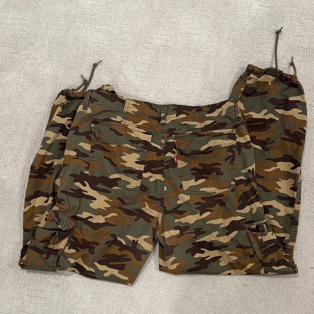 Levi’s ‘94 Baggy Cargo Pants - Picture 3 of 7